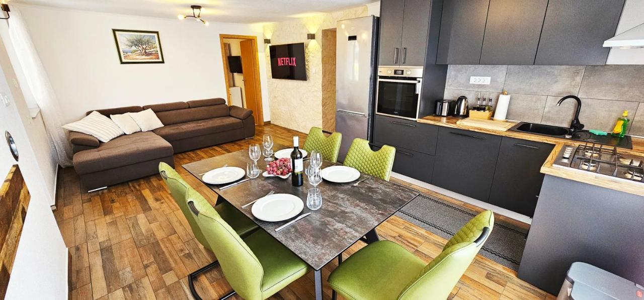 Modern 3Br Apartments In Zadar With Balcony Or Terrace, Free Parking & Ac Eksteriør bilde