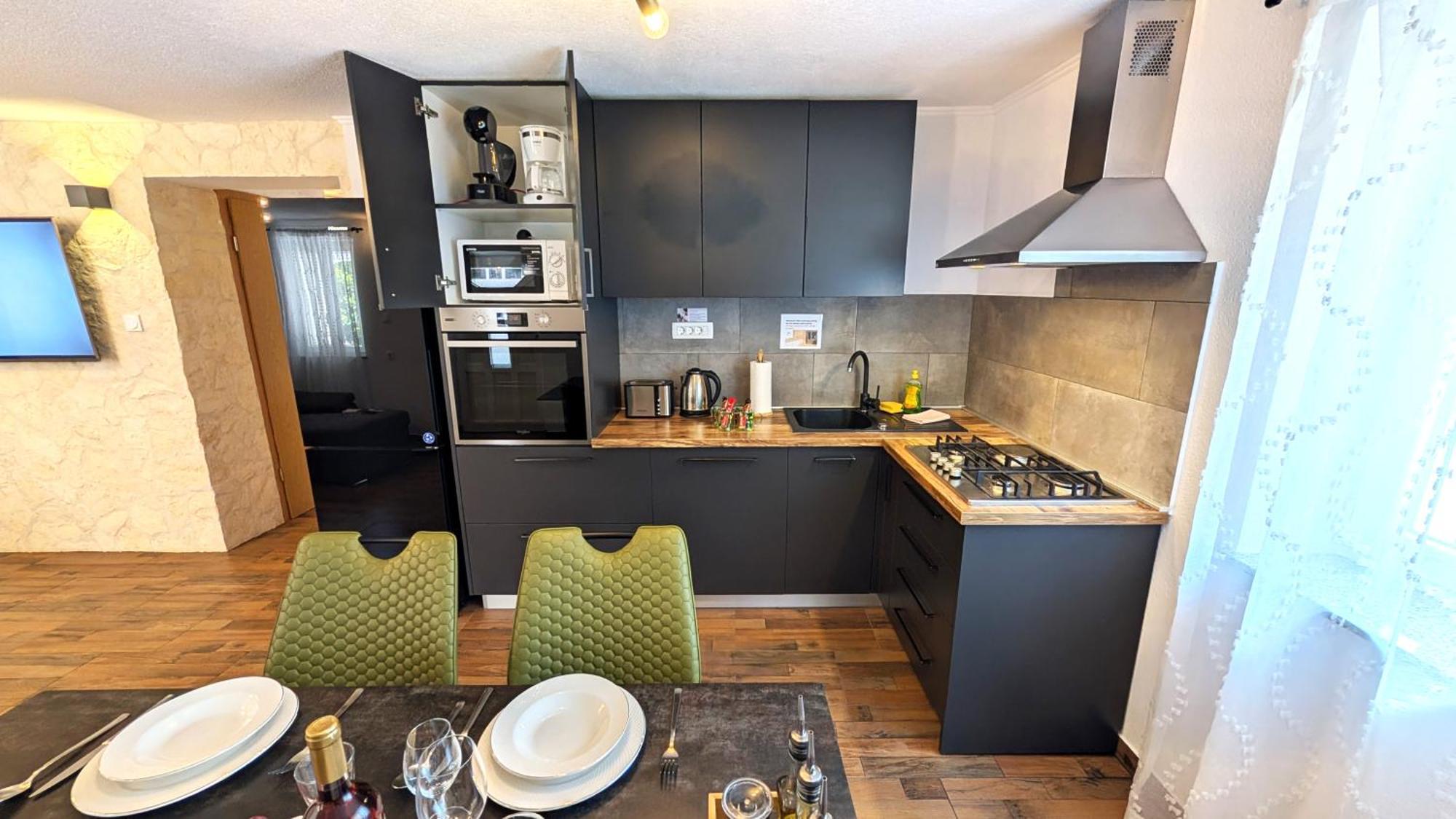 Modern 3Br Apartments In Zadar With Balcony Or Terrace, Free Parking & Ac Eksteriør bilde